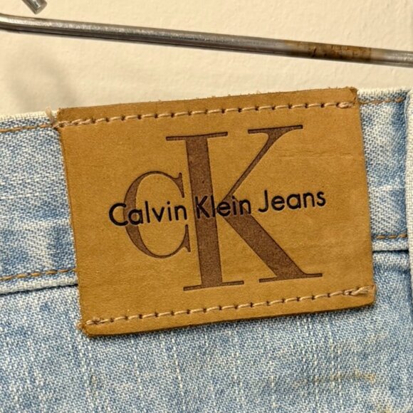 Calvin Klein Womens Size 10 Cuff Short Enzyme Wash Denim Shorts Vintage 90s - Picture 8 of 12